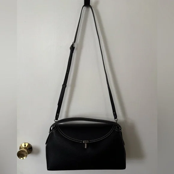 T Lock Black shoulder/crossbody bag - Picture 6 of 11